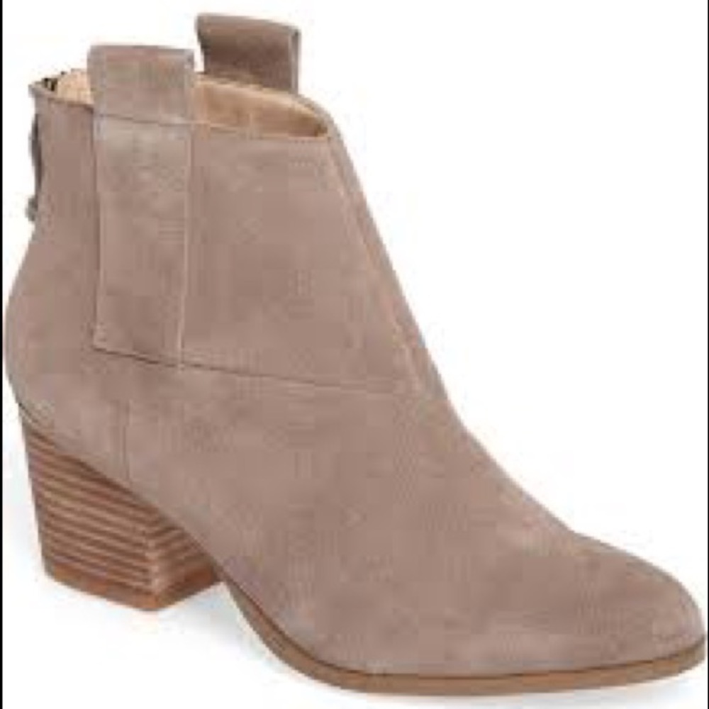 SOLE SOCIETY Oskar Bootie